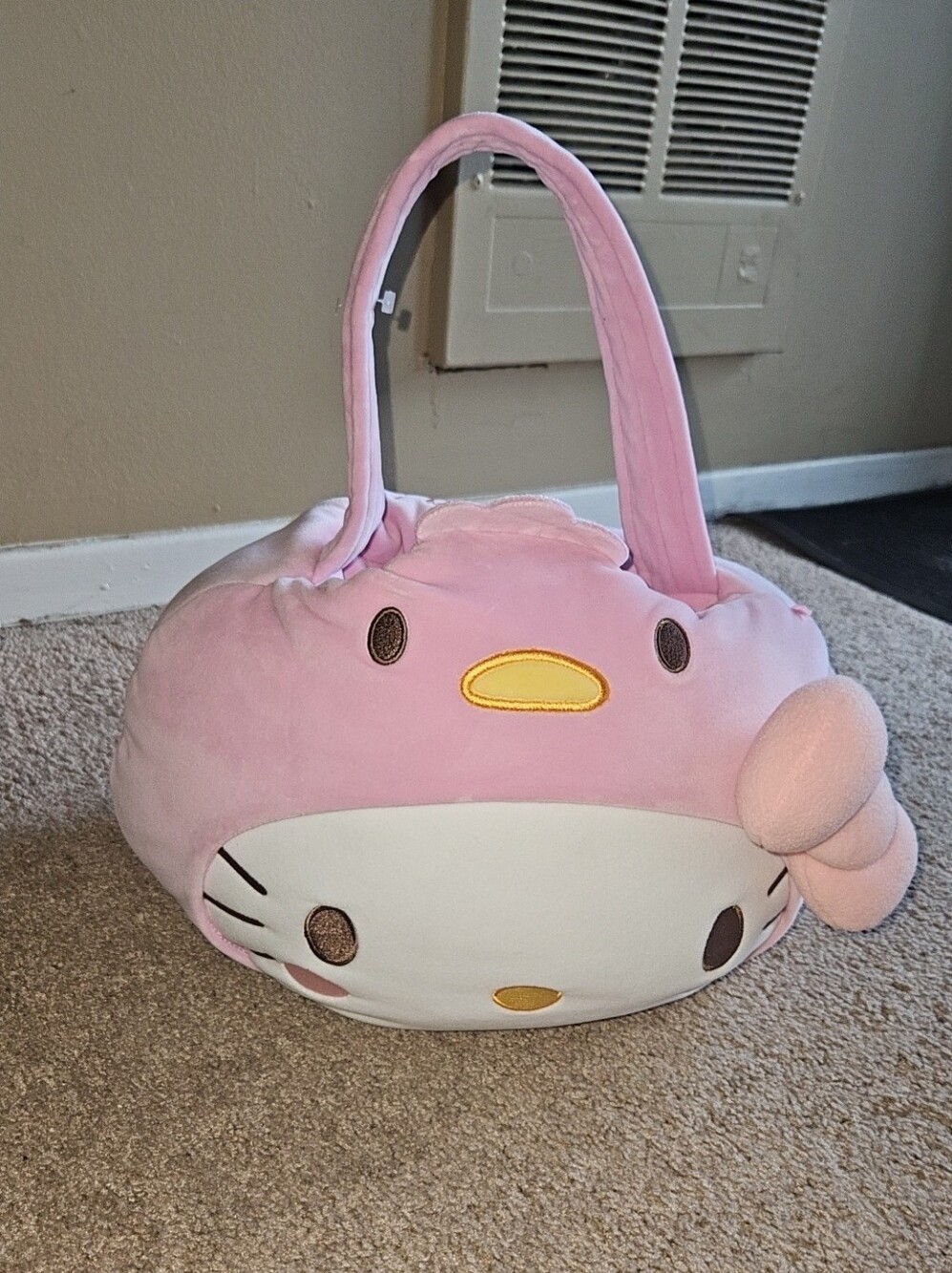 Sanrio Pink Plush Hello Kitty Cushion Basket